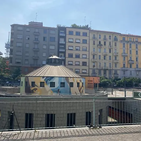 Gramsci 2 - Cozy Near Sempione Park! Milan