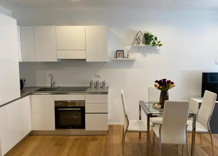 Gramsci 2 - Cozy Near Sempione Park! Lejlighed Milano